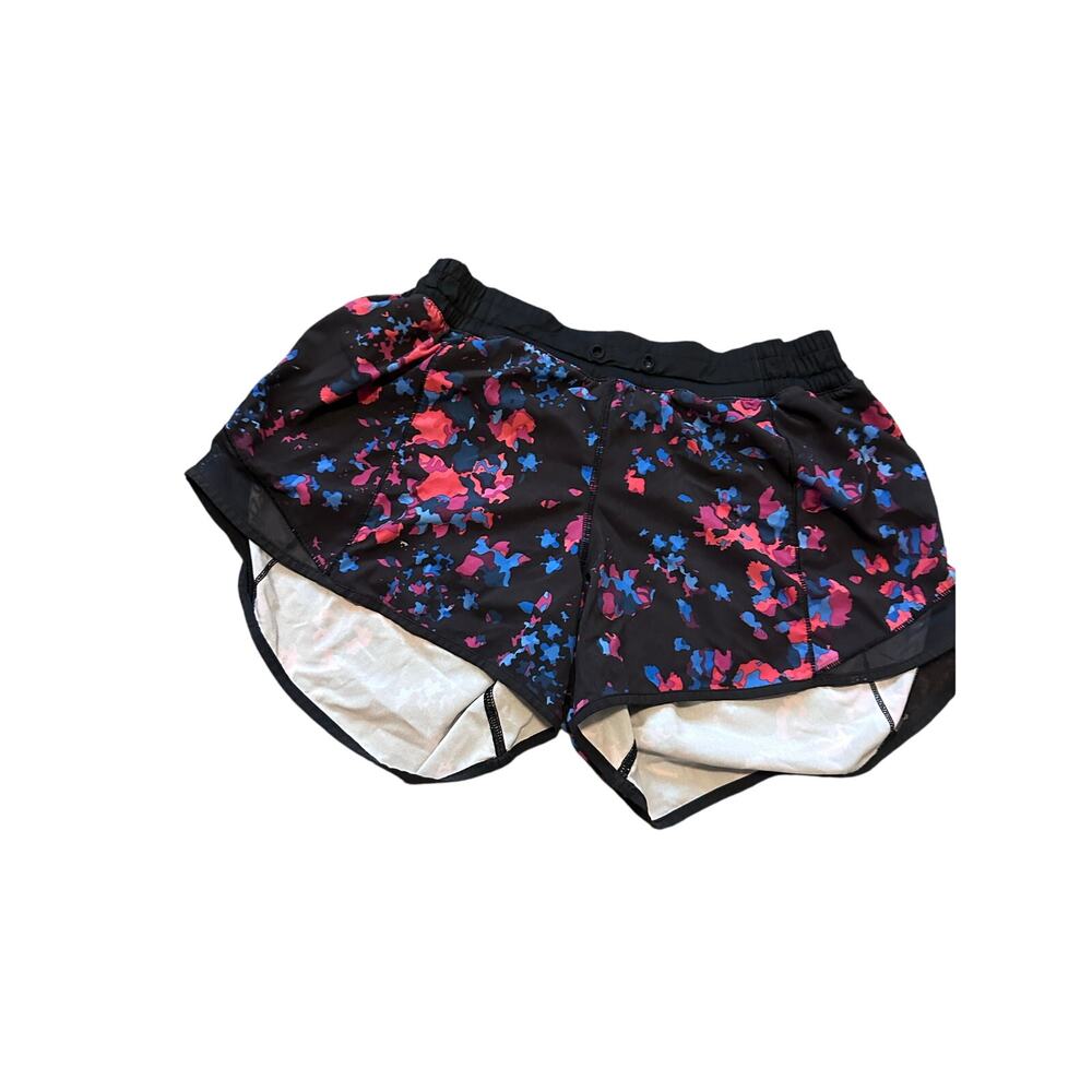 Lululemon Hotty Hot 4” Midnight Bloom Black Workout Shorts Size 8